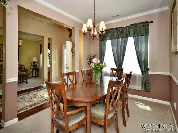 48 WOODFERN ROAD - Photo 12