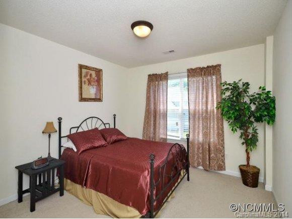 48 WOODFERN ROAD - Photo 15