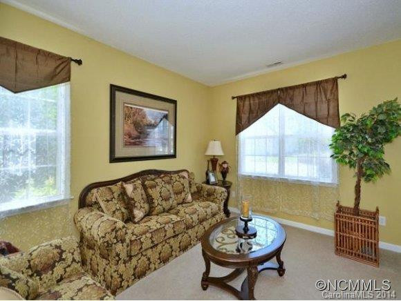 48 WOODFERN ROAD - Photo 5