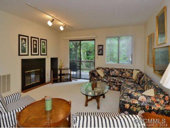1B Cedarwood Drive - Photo 2