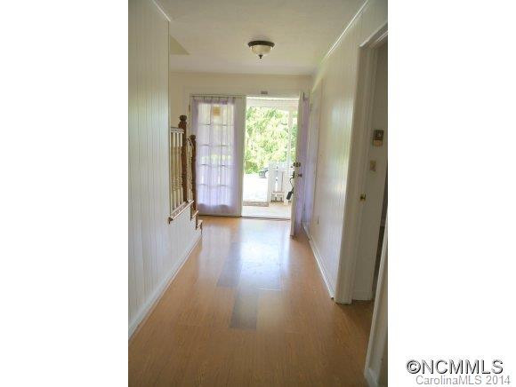 272 Delphia Drive - Photo 4