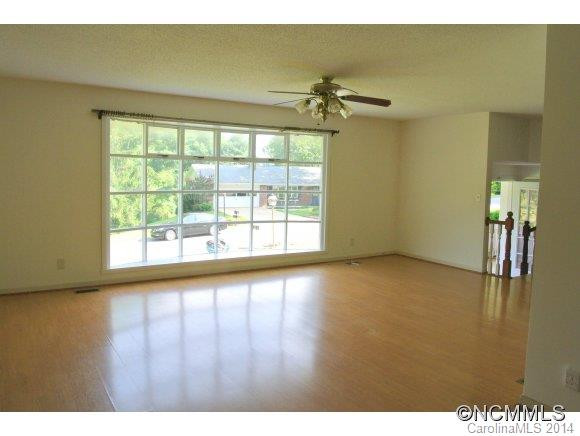 272 Delphia Drive - Photo 5