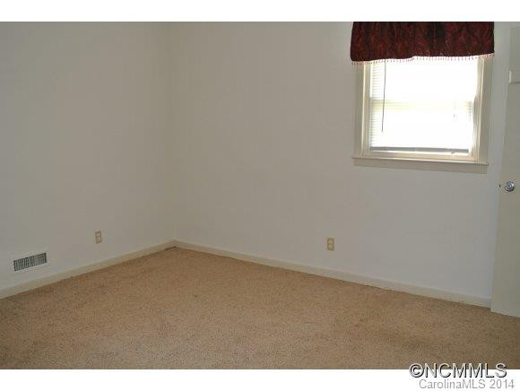 272 Delphia Drive - Photo 9