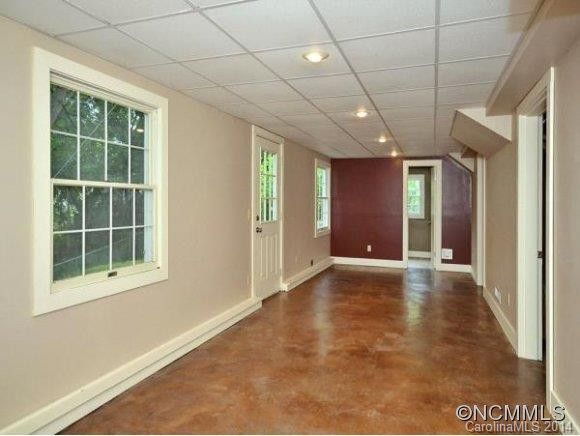 27 TOWN VIEW DRIVE - Photo 11