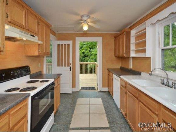 27 TOWN VIEW DRIVE - Photo 6