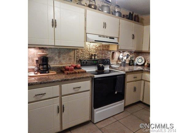 217 Short Michigan Avenue - Photo 2
