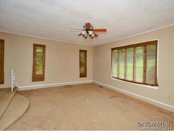 11 CREASMAN PLACE - Photo 2