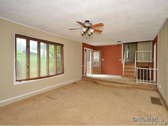 11 CREASMAN PLACE - Photo 3