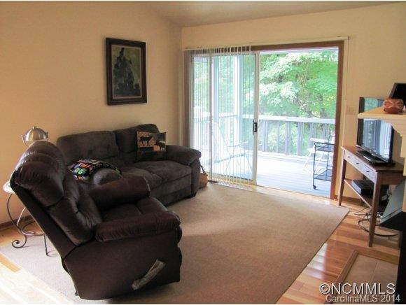 305 Laurel Park Place - Photo 2