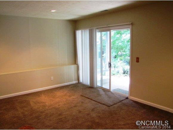 305 Laurel Park Place - Photo 14