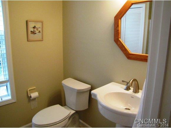 305 Laurel Park Place - Photo 16