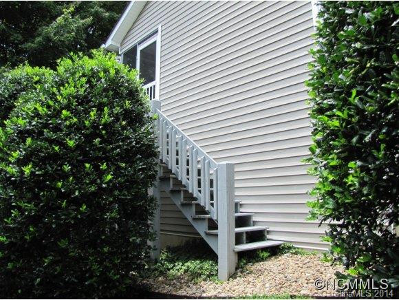 305 Laurel Park Place - Photo 20