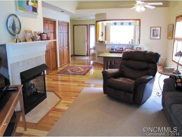 305 Laurel Park Place - Photo 3
