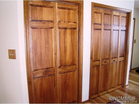 305 Laurel Park Place - Photo 10