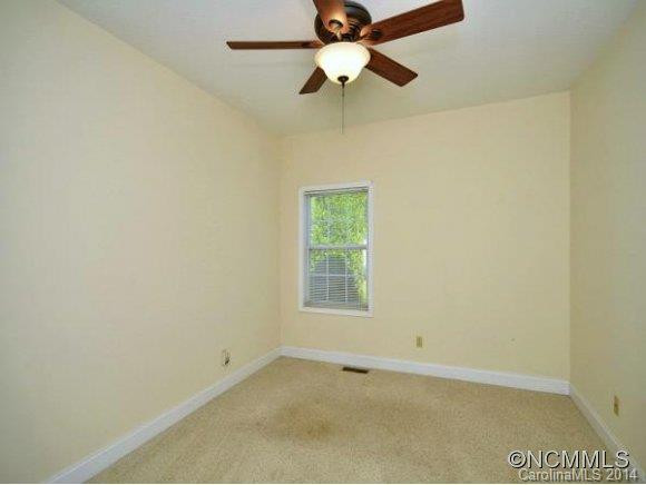 2 HOLIDAY DRIVE - Photo 12