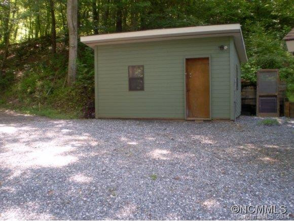 16 Firelfy Road - Photo 2