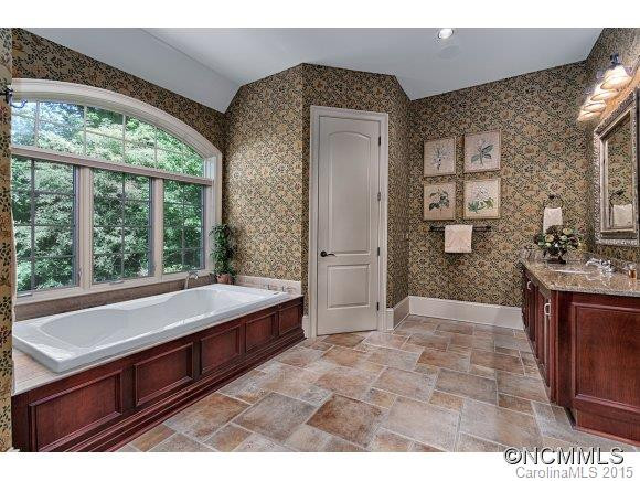 637 Altamont View - Photo 15
