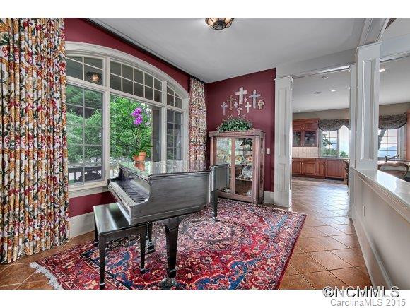 637 Altamont View - Photo 8