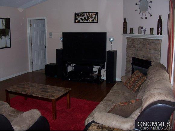  - Photo 7