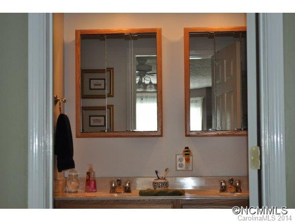71 Curtis Dr. - Photo 9