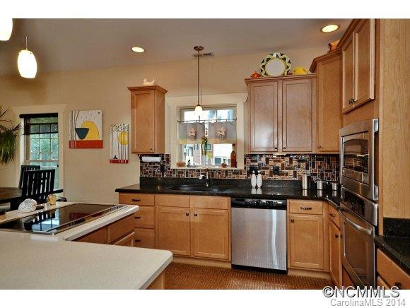 284 Riverview Drive - Photo 11