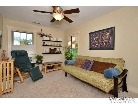 284 Riverview Drive - Photo 16