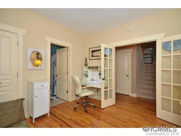 284 Riverview Drive - Photo 19