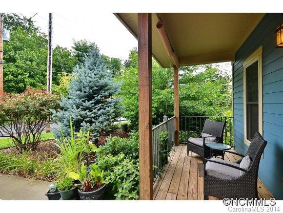 284 Riverview Drive - Photo 4