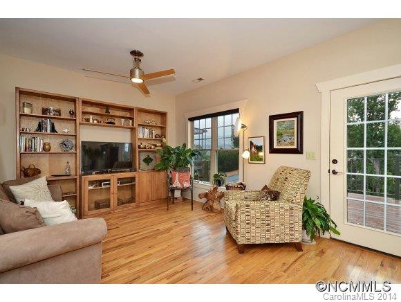 284 Riverview Drive - Photo 5