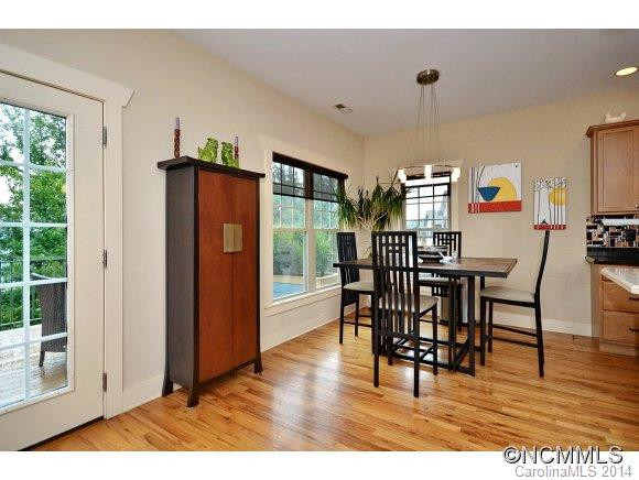 284 Riverview Drive - Photo 8