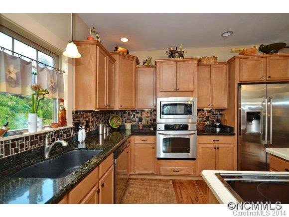 284 Riverview Drive - Photo 10