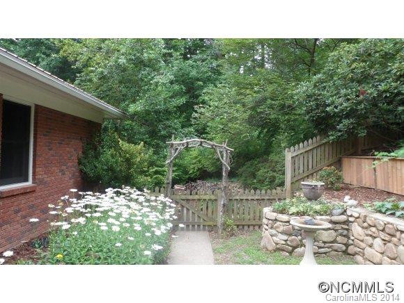 54 Acorn Road - Photo 2