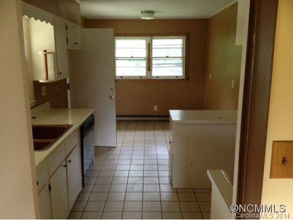 51 Goodman Road - Photo 4