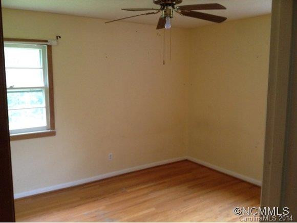51 Goodman Road - Photo 7