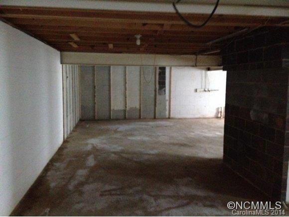 51 Goodman Road - Photo 10