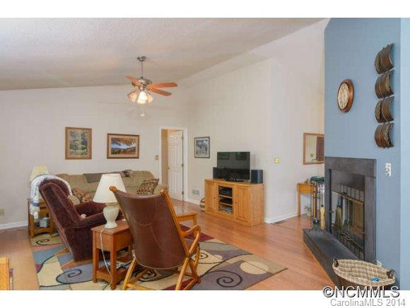 28 Cedar Trail - Photo 7
