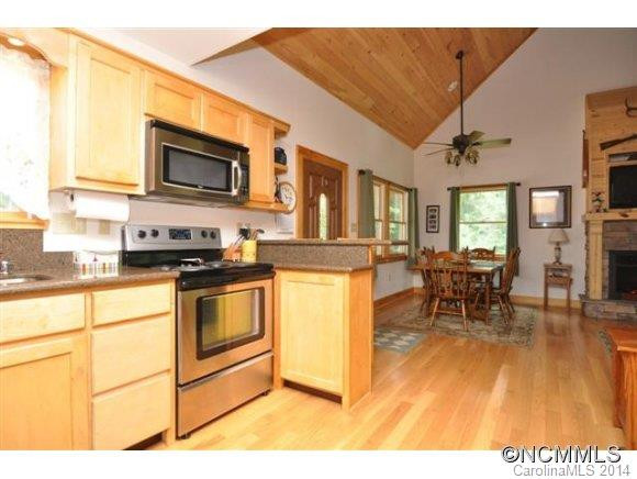 747 Meadow Crest Road - Photo 14