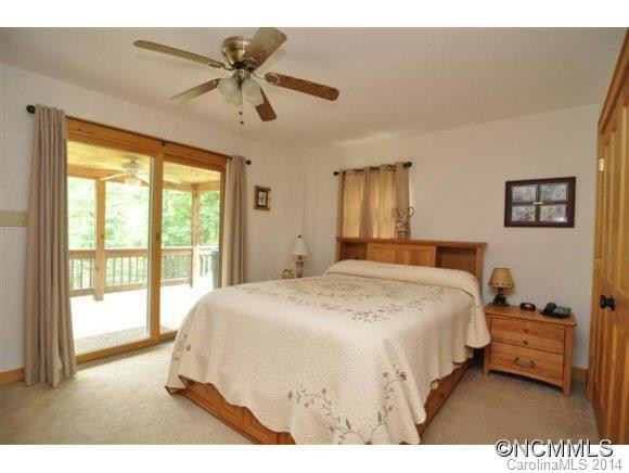 747 Meadow Crest Road - Photo 15