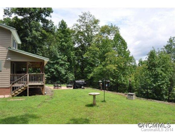 747 Meadow Crest Road - Photo 7