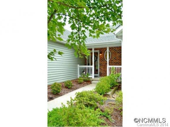 333 Charlestown Drive - Photo 2