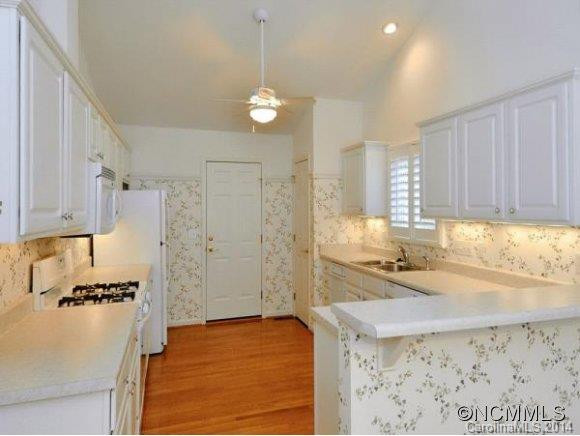 333 Charlestown Drive - Photo 7