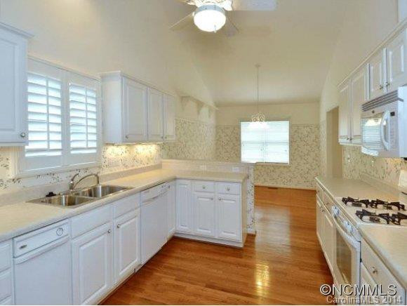 333 Charlestown Drive - Photo 8