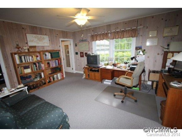 107 Lance Road - Photo 12