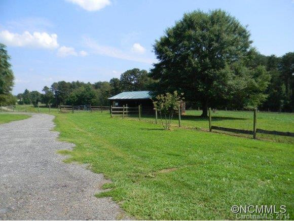 592  Scoggins Road - Photo 15
