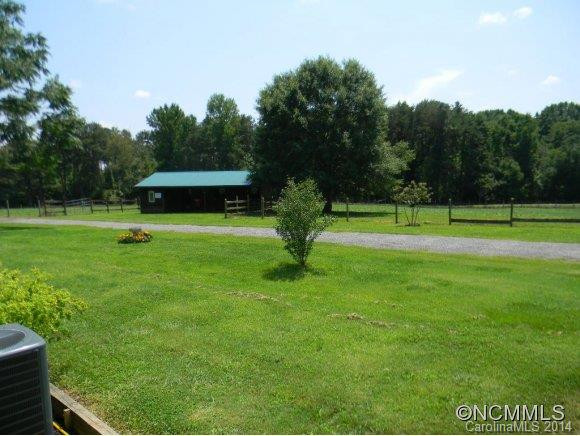 592  Scoggins Road - Photo 9