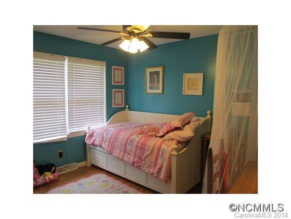 10 LAKEVIEW LANE - Photo 9