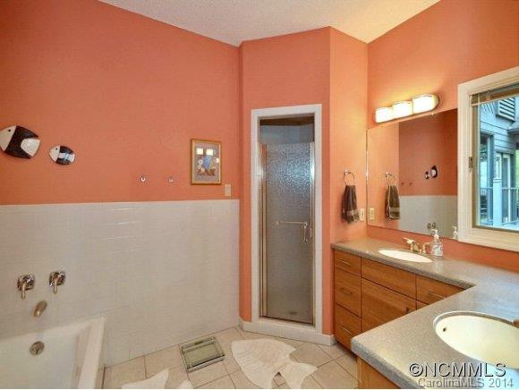400 CHARLOTTE STREET #302 - Photo 16