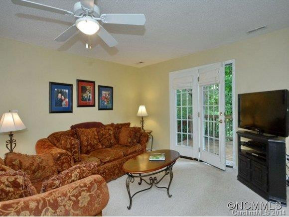 106 WOOD GLEN COURT - Photo 15