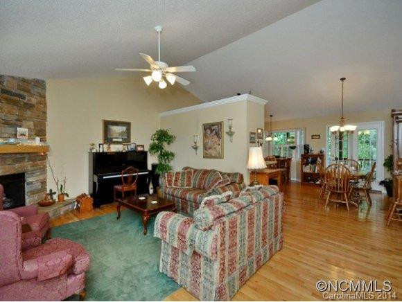 106 WOOD GLEN COURT - Photo 10