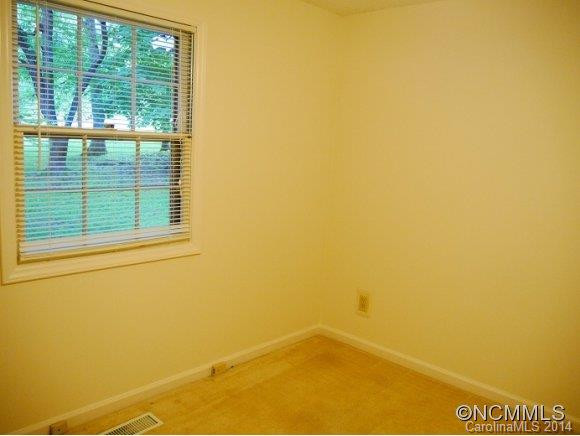 345 Kingswood Dr. - Photo 15